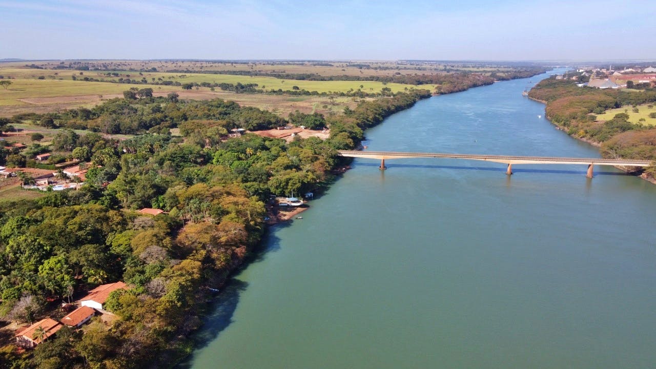 Vista aérea do Rio Paranaíba